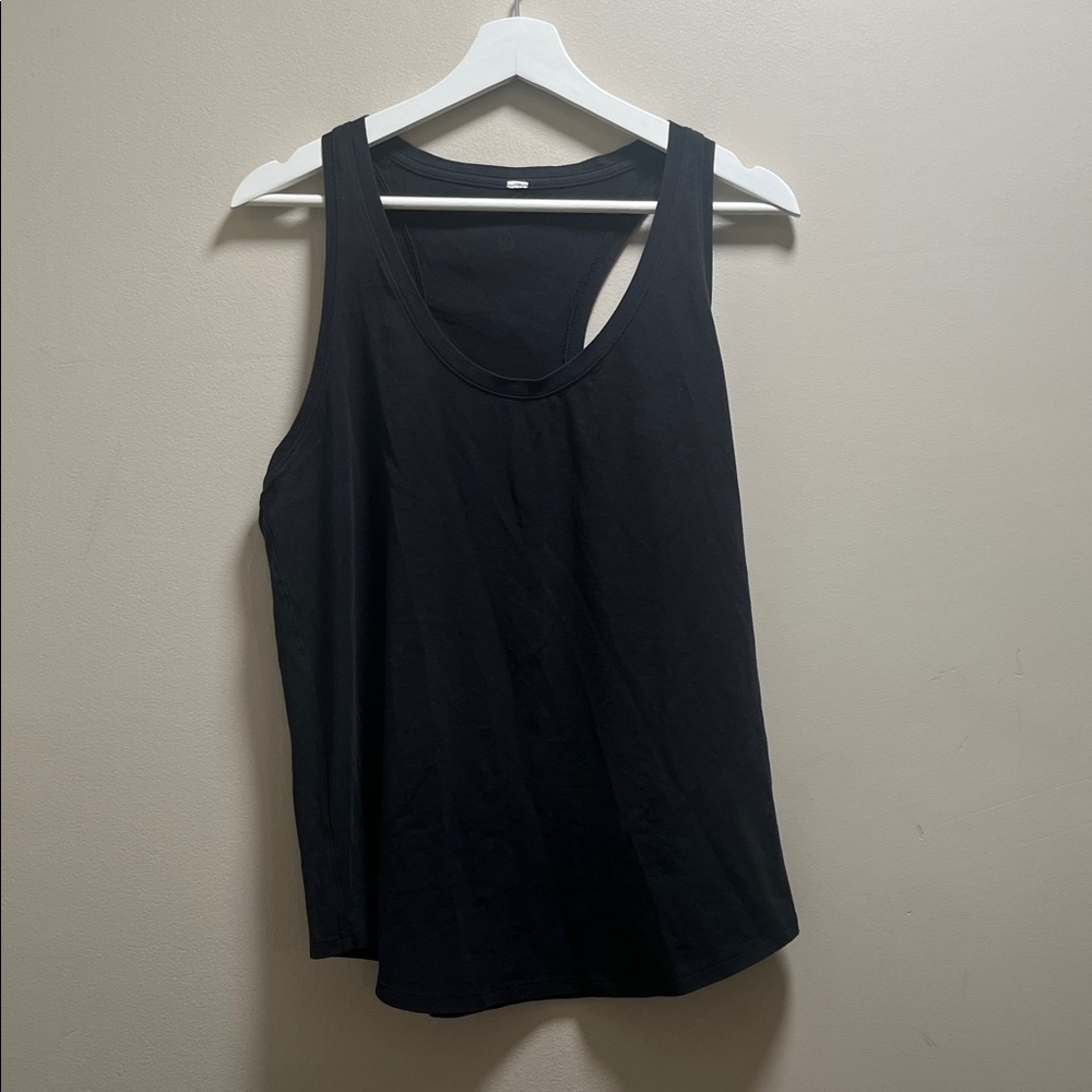 Lululemon Racerback Black Tank Top 8/10? - Picture 1 of 7